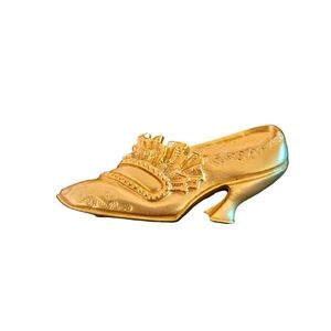 Don Lin Shoe Figural brooch
